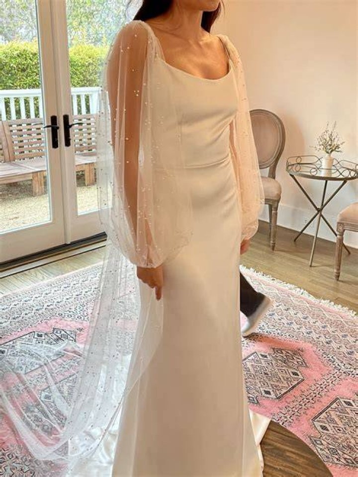 AB Ellie Harlow Cape New Wedding Dress Save 47 Stillwhite