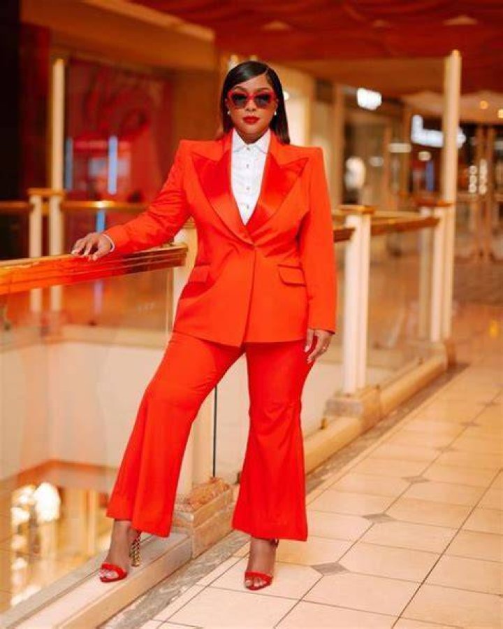 Boitumelo Thulo on Instagram &ldquo;Hello from the happy side! 😍 ️👑🥂 