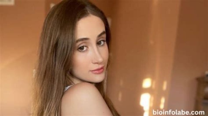 Bronwin Aurora Wiki, Bio, Age, Height, Family, Career, Social Media