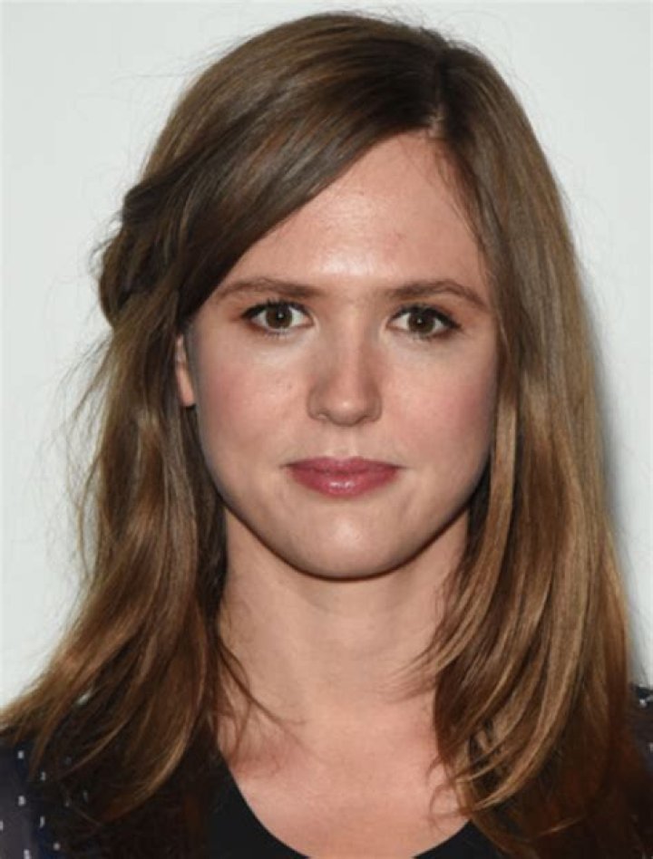 Emily Cox Biography, Height & Life Story Super Stars Bio