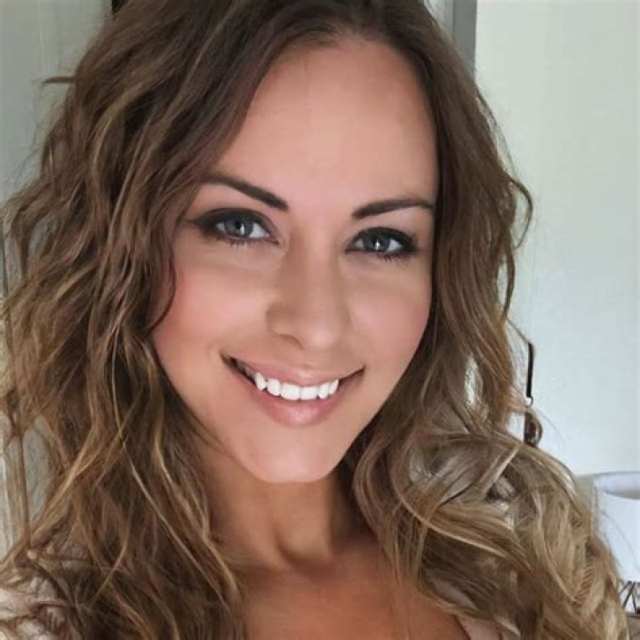 Sarah Hayes's Instagram, Twitter & Facebook on IDCrawl