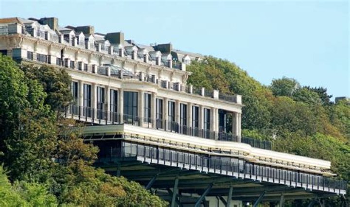 THE CLIFF HALL Updated 2022 Prices, Reviews (Shanklin)
