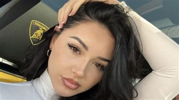 Wild scenes as OnlyFans, Tik Tok and Instagram star Anna Paul hits STAX